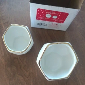 Kate Aspen Geometrische Keramik-Pflanzgefäße Dekorative Schalen, klein & mittelgroß, weiß  - Bild 1 von 7