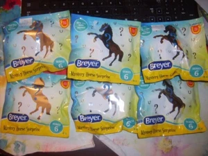 LOT OF 6~2024 BREYER STABLEMATES~MYSTERY HORSE SUPRISE~SERIES 6~NIP~BLIND BAGS - Picture 1 of 3