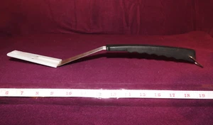 Pampered Chef Grill Tool  BBQ Utensil Steak Meat Fork Stainless Steel W/Cover - Picture 1 of 3