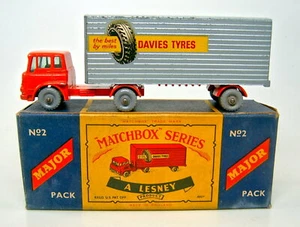Matchbox Major Pack M2B Bedford Truck & Trailer "Davies Tyres" graue Räder - Bild 1 von 5