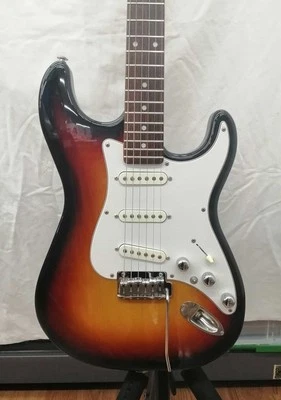 G&L S500CFS Used Alder body Maple neck Rosewood fingerboard Sunburst w/Gig case - Image 1 of 4