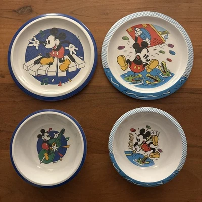 Set of 4 Collectible Disney Melamine Plates & Bowls Mickey Mouse 1980s Vintage - Image 1 of 4