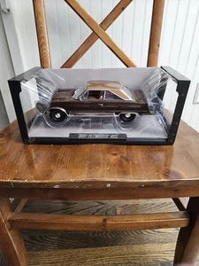 Highway 1967 Plymouth Hemi GTX Bronze DCP Diecast Promotions Maßstab 1:18 Druckguss - Bild 1 von 5