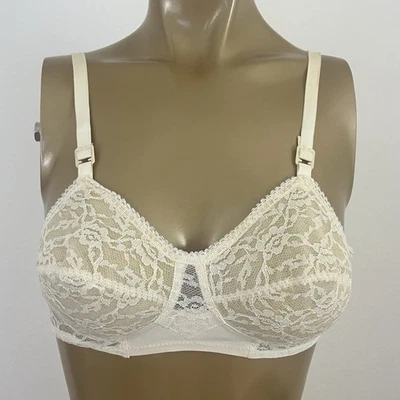 Vintage Lovable Women's 32B Bra Lace Style 449 Acetate Nylon - Image 1 of 4