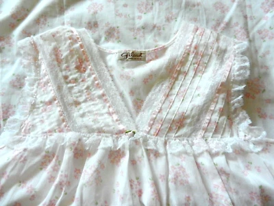 Camisón Gilead vintage rosa y blanco * excelente estado * M Foto 1 de 4