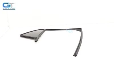 Chevrolet Trax 2024 puerta trasera derecha cristal funcionamiento tira resistente a la intemperie sello moldura OEM Foto 1 de 4