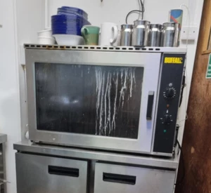 Buffalo Convection Oven 100Lt - Picture 1 of 2