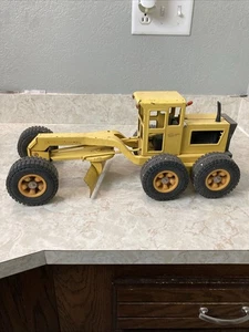 Vintage Tonka Road Grader Construction Toy Pressed Metal Yellow Has The Look - Picture 1 of 22