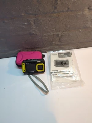 POLAROID ie 090 compact digital camera with 16gb Micro memory card # AB - Image 1 of 4