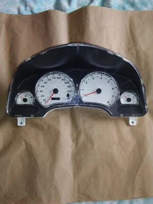 2006 Saturn Vue спидометр кластер - Изображение 1 из 3