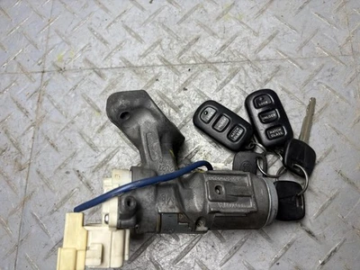 2003-2008 Pontiac Vibe Ignition With Key Foto 1 de 4