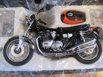 okDiscontinued Marusan 1/6 Museum el Kawasaki Z2 750RS Fireball - nuovo - Immagine 1 di 4
