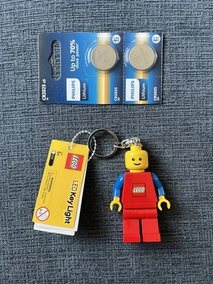LEGO Brand New Flashlight Minifigure Keychain Blue/Red + extra batteries - Image 1 of 4