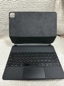 Authentic Apple A2480 Magic Keyboard for iPad Pro (12.9 Inch) 3/4/5/6 Gen - Afbeelding 1 van 7