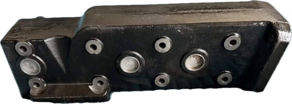 3.9L/ 4BT  MARINE MANIFOLD WITH GASKET FOR CUMMINS MODEL. - Image 1 of 1