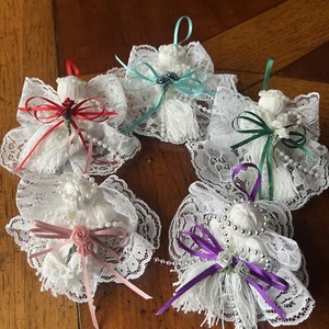 5 Ornamenti Angelo di Natale Vintage Fatti a Mano Nastro Pizzo Perle Rosa da Appendere o Supporto - Foto 1 di 3