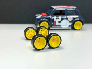 R027 Hotwheels 1/64 Set RR8 Dot Yellow 10mm Long axle, Rubber Wheels Tires - Picture 1 of 5
