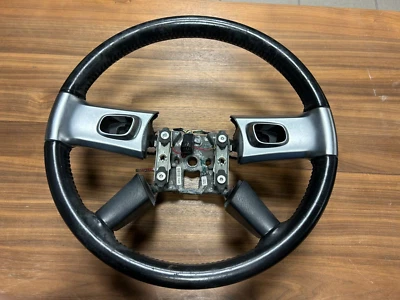 Volante Chevrolet SSR 2003-2006 sin bolsa Foto 1 de 4