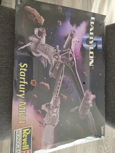 1998 Revell Monogram 1:72 Babylon 5 Starfury Mk 1 Kit No 04819 - Picture 1 of 2