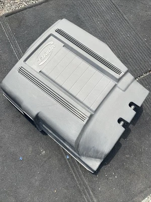 2011 Cadillac Escalade Engine Cover JKIWC - Image 1 of 4