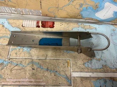 Rodillo de anclaje de plataforma Windline Marine de acero inoxidable 18"- 3-1/4". Foto 1 de 2