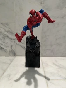 1997 ATTAKUS Collection 12’ SPIDER-MAN on Gargoyle 1670/8888 w/Certificate Atn. - Picture 1 of 11