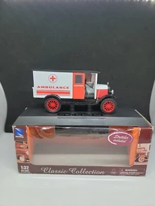 NewRay 1:32 Die Cast 1924 Chevy 1 Ton Series Truck Ambulance Classic Collection  - Picture 1 of 9