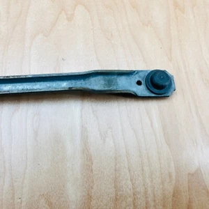 Mercedes w210 wiper linkage E320 E300 E300d - Picture 1 of 9