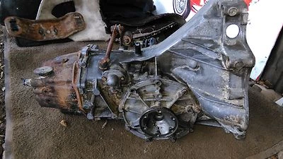 Porsche 924 (1978-1979) caja de cambios transeje de 4 velocidades YR31107 Foto 1 de 4