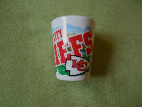 KANSAS CITY CHIEFS SHOT-GLASS- NEW-OFFICIALLY LICENSED PRODUCT Cover