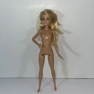Mattel Barbie Puppe gerade blonde Haare 2010 Körper 2013 Kopf gerade Arme - Bild 1 von 12