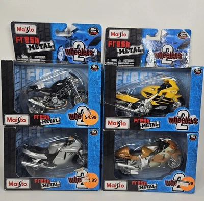 Maisto Fresh Metal 1/18 Diecast Motorcycle Lot Of 4 Honda,Ducati,Suzuki NEW - Image 1 of 4