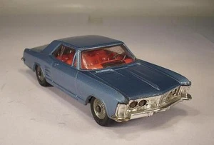 Corgi Toys 245 Buick Riviera hellblaumetallic Nr.1 #045 - Bild 1 von 1