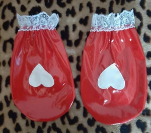 Lackfäustlinge mit Spitze Zofenhandschuhe Adultbaby Vinylmittens - Picture 1 of 1