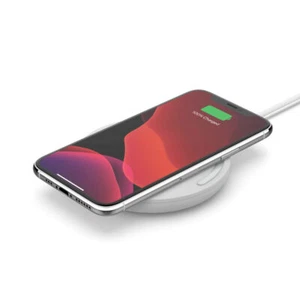 Belkin Boost Up FAST Wireless Charger 10W Charging Pad iPhone 8/X/XR/11/12/13 - Picture 1 of 5