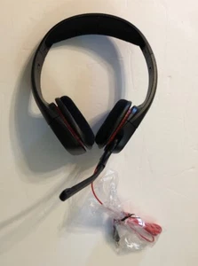 Plantronics GameCom 318 Gaming Headset with Flip Boom Mic For Games & Chat on PC - Picture 1 of 3