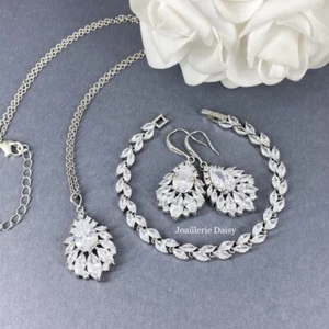 CZ Floral Earrings Necklace and Bracelet Set Wedding Bridal Bridesmaids - Bild 1 von 8