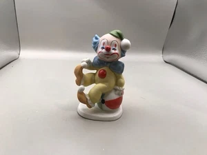 Lefton China Clown Sitting On A Ball 4” Hand painted 1989 - Picture 1 of 10
