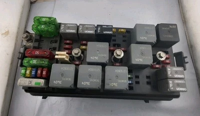 Buick Lesabre 2000-2005 interior debajo del asiento relé de fusibles caja de conexiones OEM Foto 1 de 4