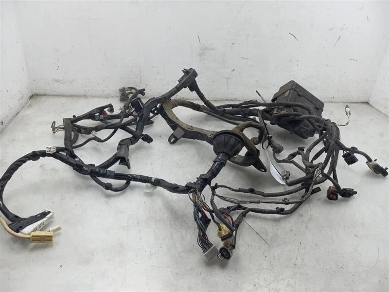 06 07 08 09 Scion TC Main Engine Room Harness 82111-21600 - Image 1 of 4