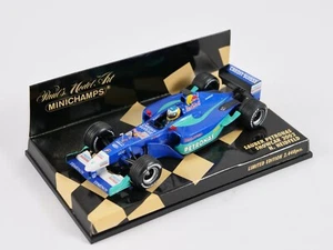 Minichamps 1/43 Sauber Petronas Showcar 2002 Massa 400 020098 - Bild 1 von 10
