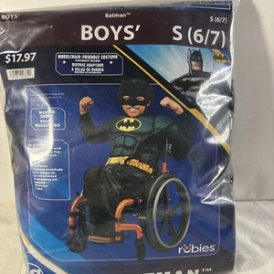 Rubie's Boys Batman Costume Small 6/7 Wheelchair Friendly Muscle Chest - Picture 1 of 6