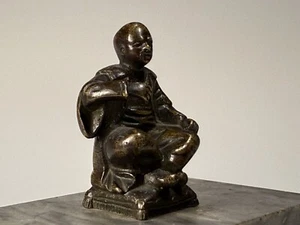Japan Japanese Bronze Sculpture Seated Man Marble plinth & wood stand 18-19th c - Picture 1 of 24