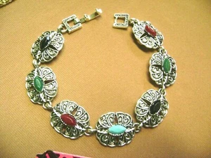 NUEVO CON ETIQUETAS - PULSERA BETSEY JOHNSON VINTAGE FLOR, MULTICOLOR 7" LARGO.  VENDEDOR DE ESTADOS UNIDOS - Imagen 1 de 4