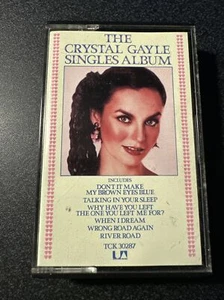 The Crystal Gayle Singles Album - Cassette 1979 - Picture 1 of 2