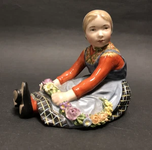 Royal Copenhagen Carl Martin Hansen 12421 Jutland Girl Jylland Pige Porcellana - Foto 1 di 13