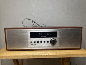 Toshiba TY-CWU700 Table Top Stereo FM/CD/Bluetooth w/ Remote - Picture 1 of 11