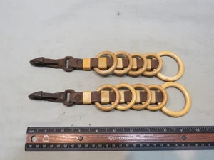 Anelli vintage in pelle e celluloide spandiconcime per cavalli linea rein, quantità 2 - Foto 1 di 2