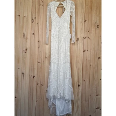 Nuevo con etiquetas Maxi Vestido Lulus Deedra Blanco Lentejuelas Cuentas Espalda Sin Espalda Boda Novia S Foto 1 de 4