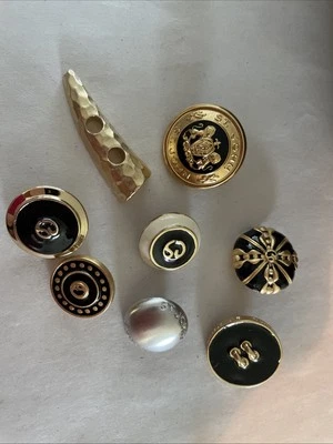 St. John’s lote de 8 botones de punto negro, esmalte, tono dorado, plata variedad tamaños Foto 1 de 4